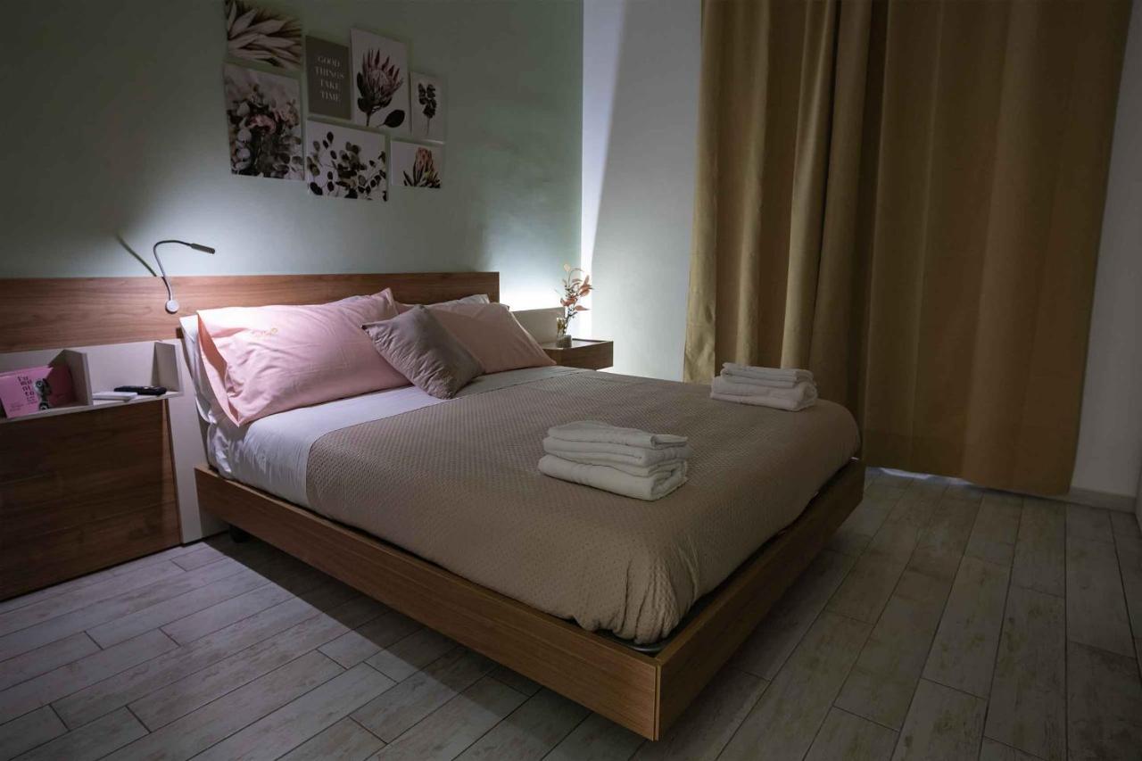 Taty Home Casa Vacanze Salerno Exteriör bild